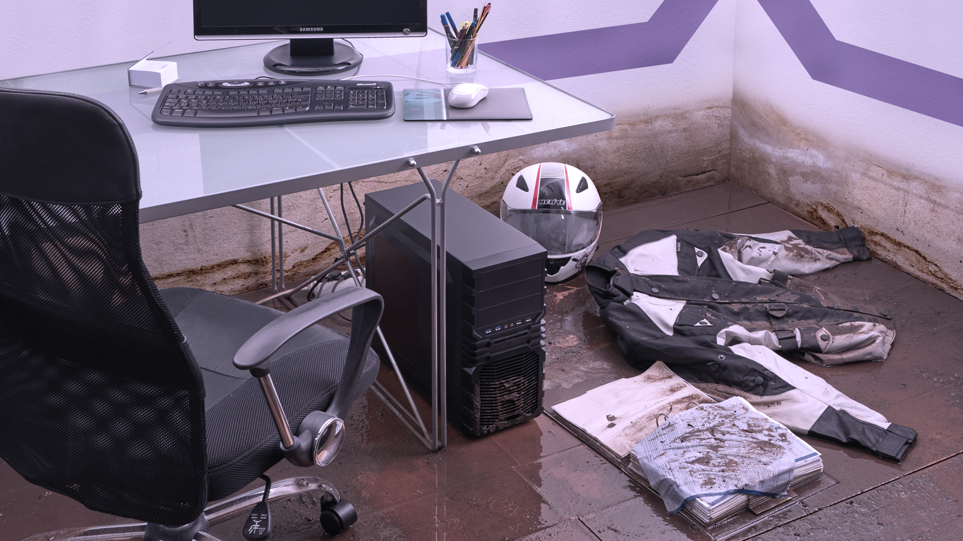 Ufficio sinistri Uno studio in cantina devastato dal riflusso.